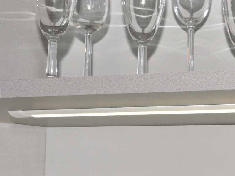 5 mm Unterbau Lichtleiste millieu